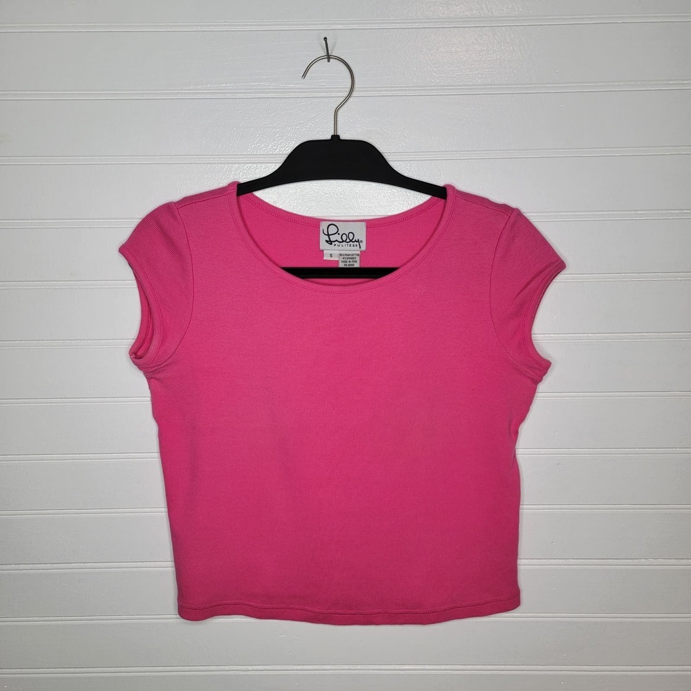 Lilly Pulitzer Size Small Pima Cotton Y2K Baby Tee Preppy Girly Plush Casual Top